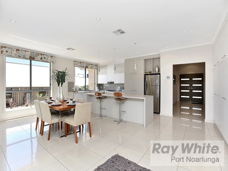 10 Esperance Boulevard, Seaford Rise SA 5169