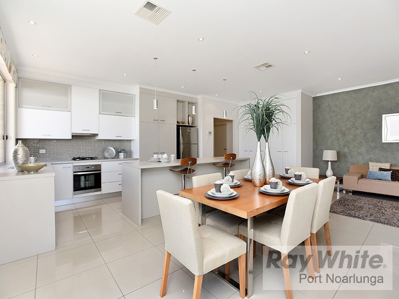 10 Esperance Boulevard, Seaford Rise SA 5169