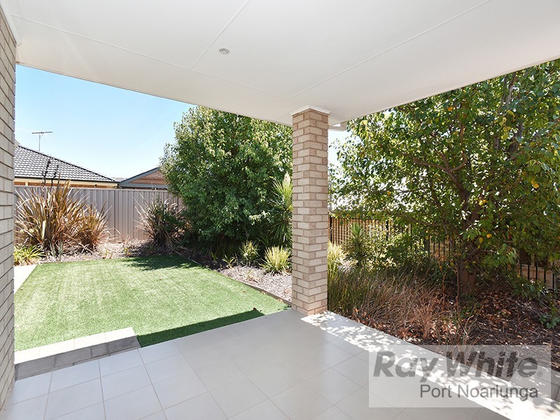 10 Esperance Boulevard, Seaford Rise SA 5169