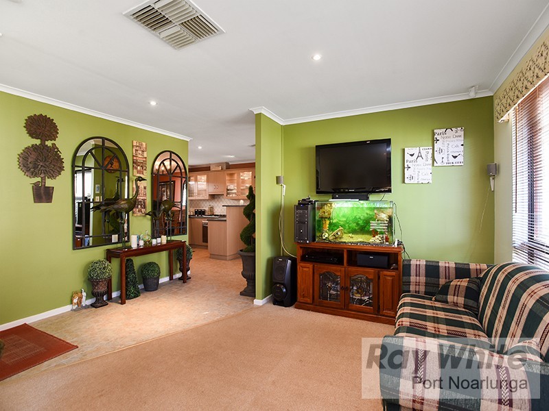 6 Willowood Place, Hackham West SA 5163