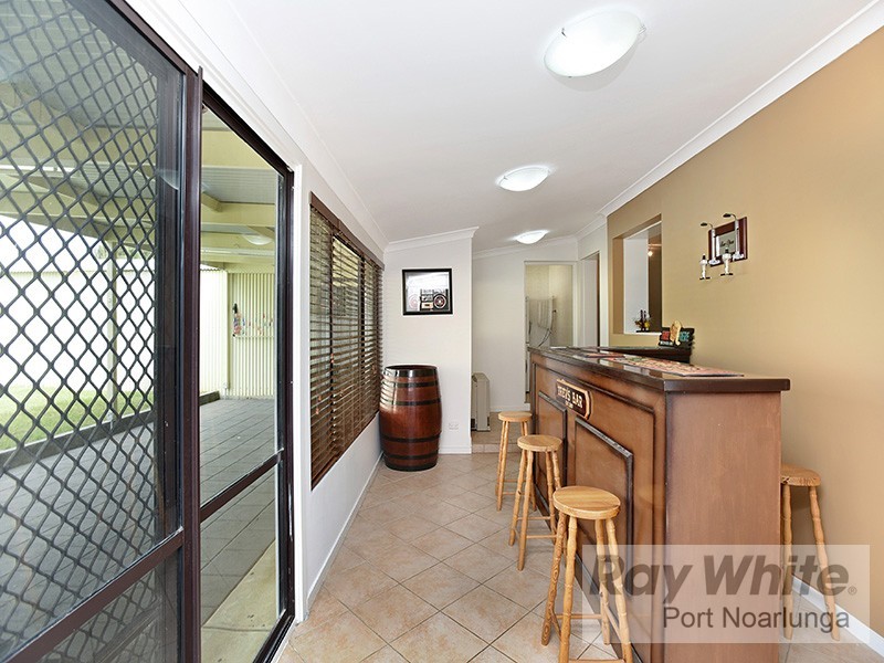 32 Carbenet Drive, Hackham SA 5163