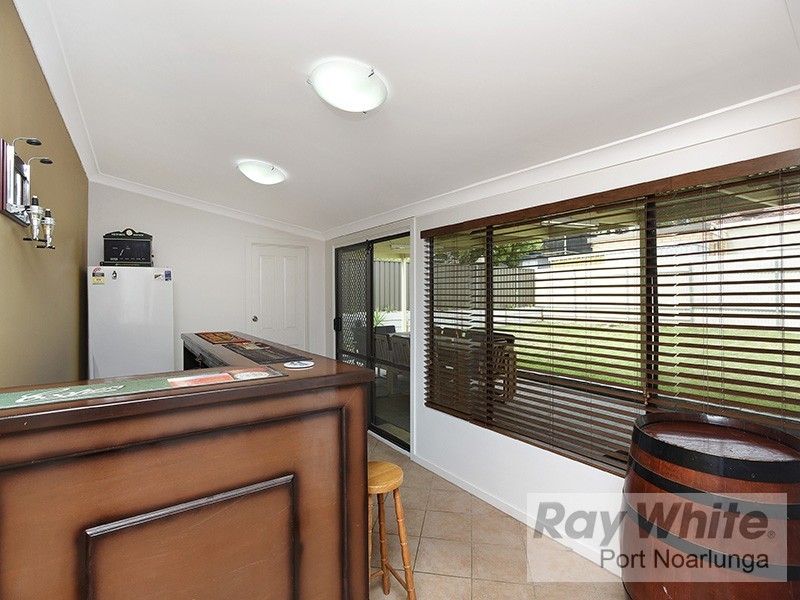 32 Carbenet Drive, Hackham SA 5163