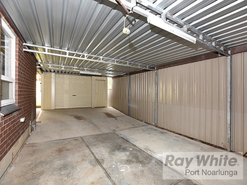 32 Carbenet Drive, Hackham SA 5163