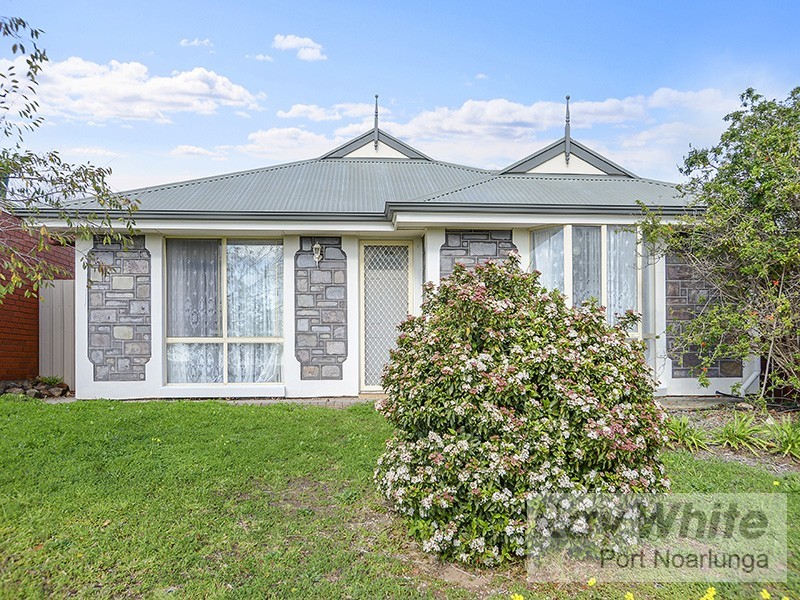 62 Dalkeith Road, Seaford Rise SA 5169