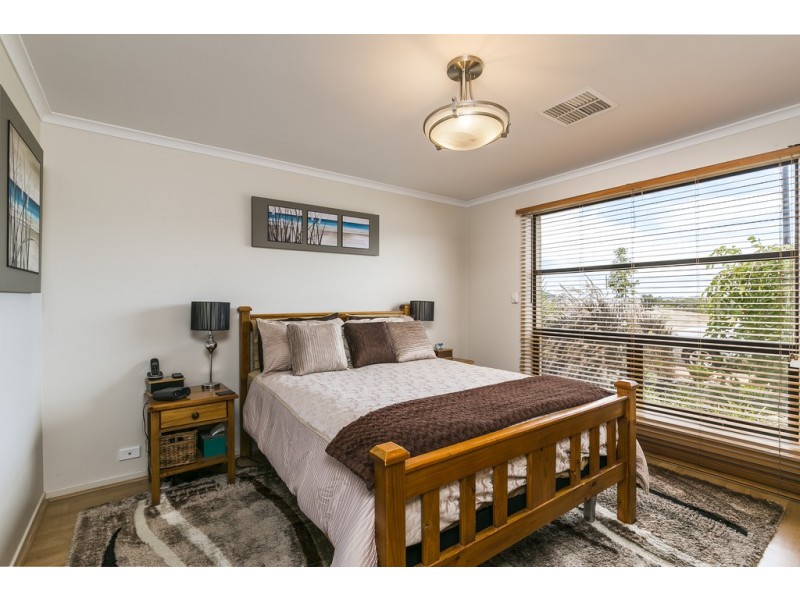 33 Edgehill Walk, Noarlunga Downs SA 5168