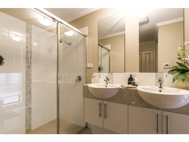 33 Edgehill Walk, Noarlunga Downs SA 5168