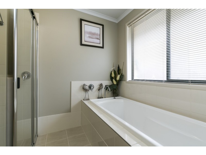 33 Edgehill Walk, Noarlunga Downs SA 5168