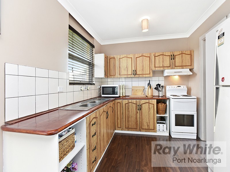 11 Denby Close, Christie Downs SA 5164