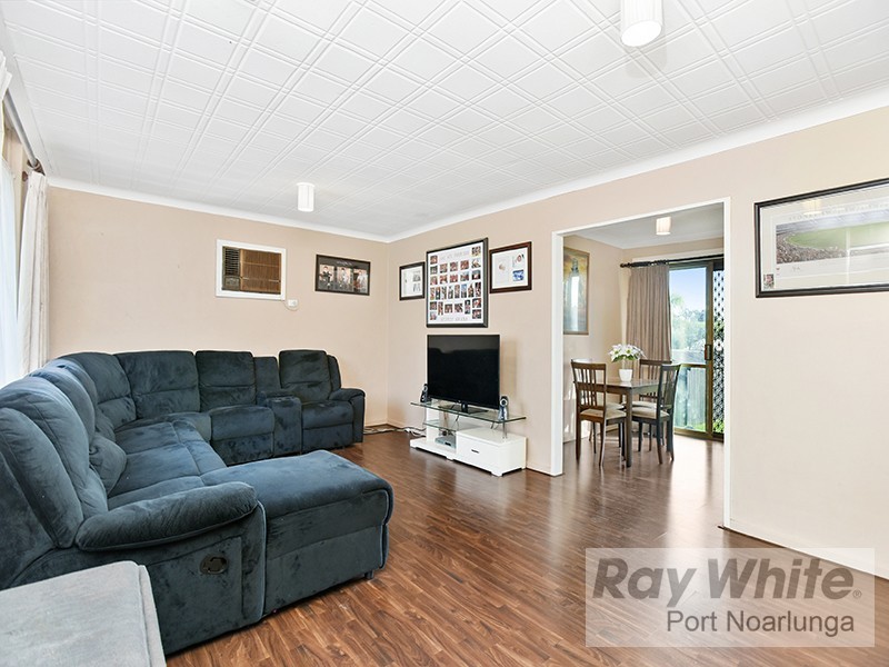 11 Denby Close, Christie Downs SA 5164