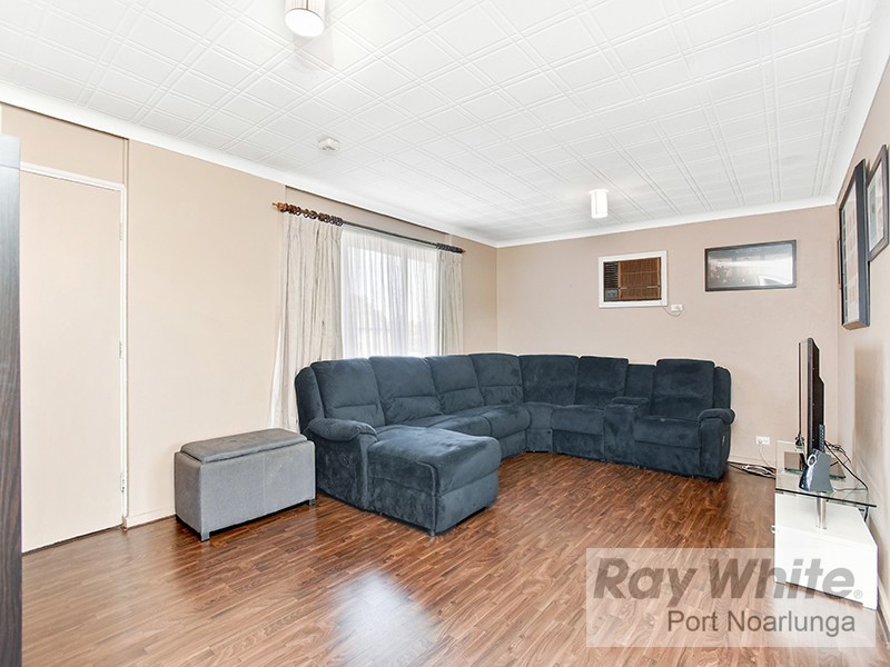 11 Denby Close, Christie Downs SA 5164