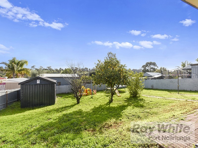 11 Denby Close, Christie Downs SA 5164