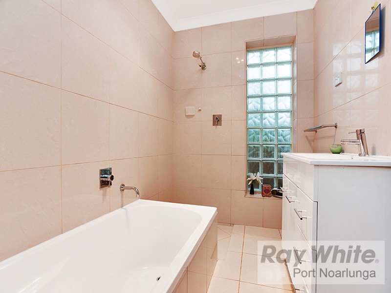 8 Botanic Grove, Hackham SA 5163