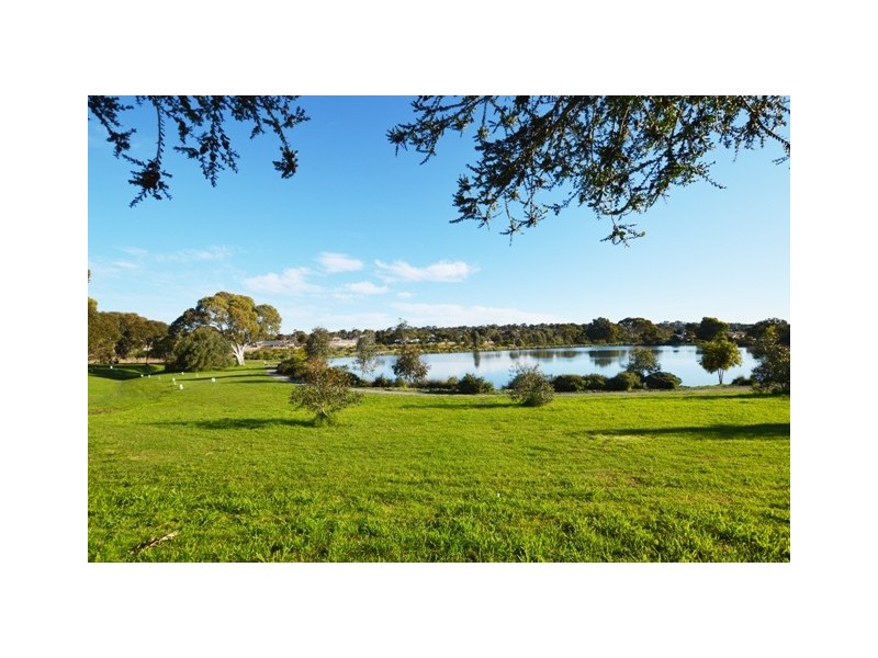 10A Martin Road, Morphett Vale SA 5162