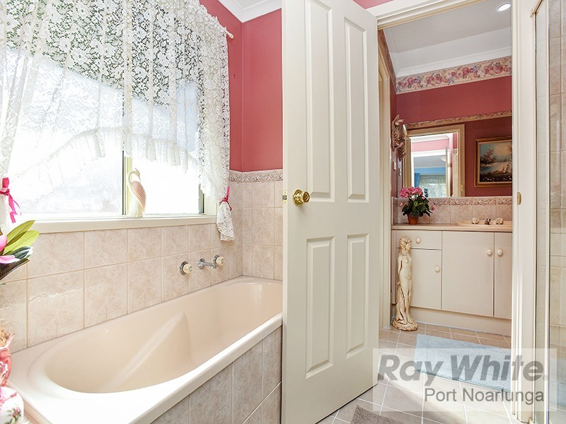 288A Oaklands Road, Park Holme SA 5043