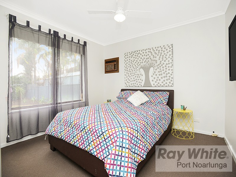 19 Leane Street, Huntfield Heights SA 5163