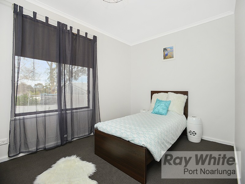 19 Leane Street, Huntfield Heights SA 5163