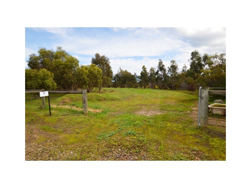 16 Hamley Terrace, Finniss SA 5255