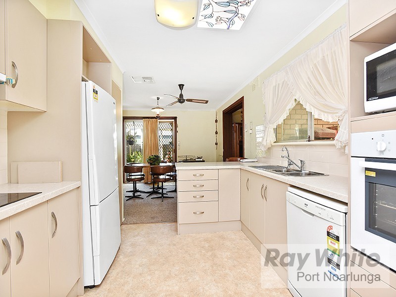 34 Nedland Crescent, Port Noarlunga South SA 5167