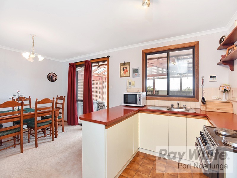 3 Clarke Crescent, Huntfield Heights SA 5163