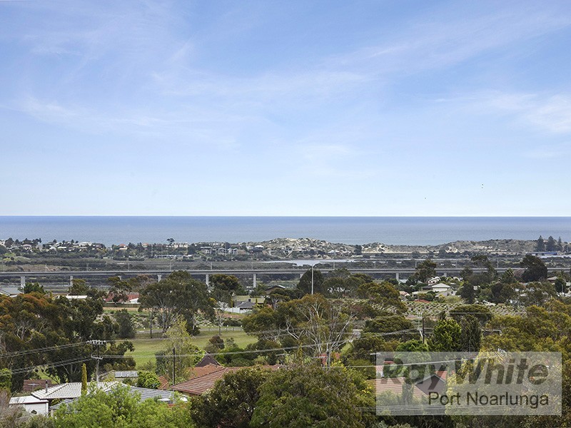 3 Clarke Crescent, Huntfield Heights SA 5163