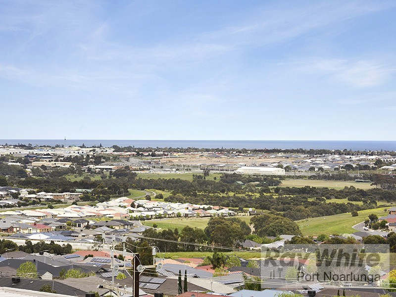 3 Clarke Crescent, Huntfield Heights SA 5163