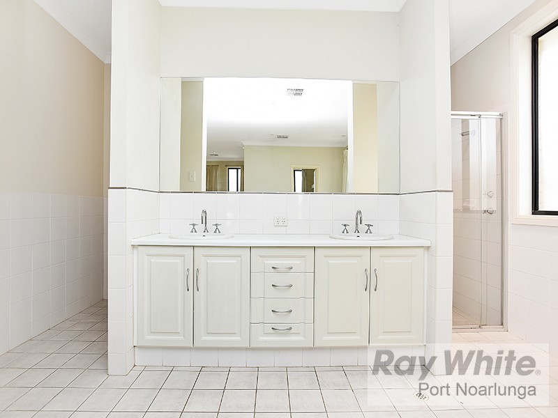 13 Milford Avenue, Sellicks Beach SA 5174