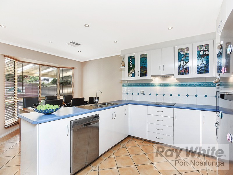 6 Seafarer Court, Seaford Rise SA 5169