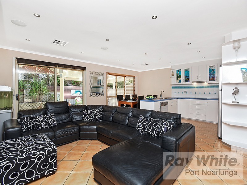 6 Seafarer Court, Seaford Rise SA 5169