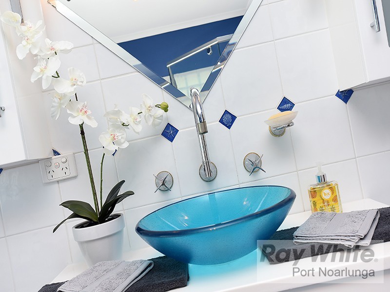 6 Seafarer Court, Seaford Rise SA 5169