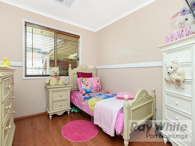 6 Seafarer Court, Seaford Rise SA 5169