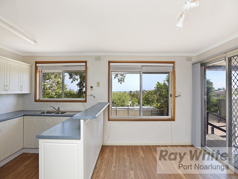 17 Castine Street, Port Noarlunga SA 5167