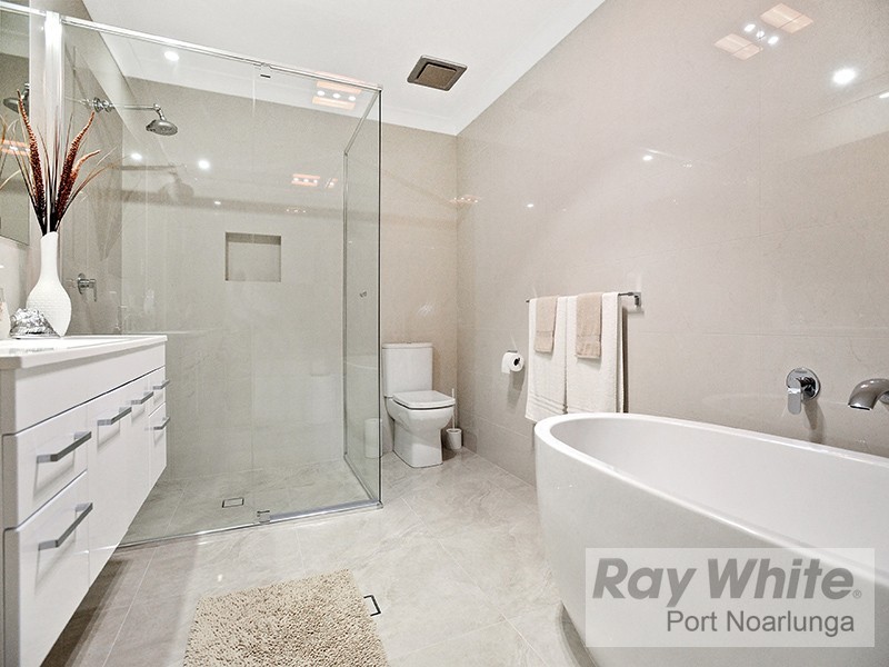 102 Excelsior Parade, Hindmarsh Island SA 5214