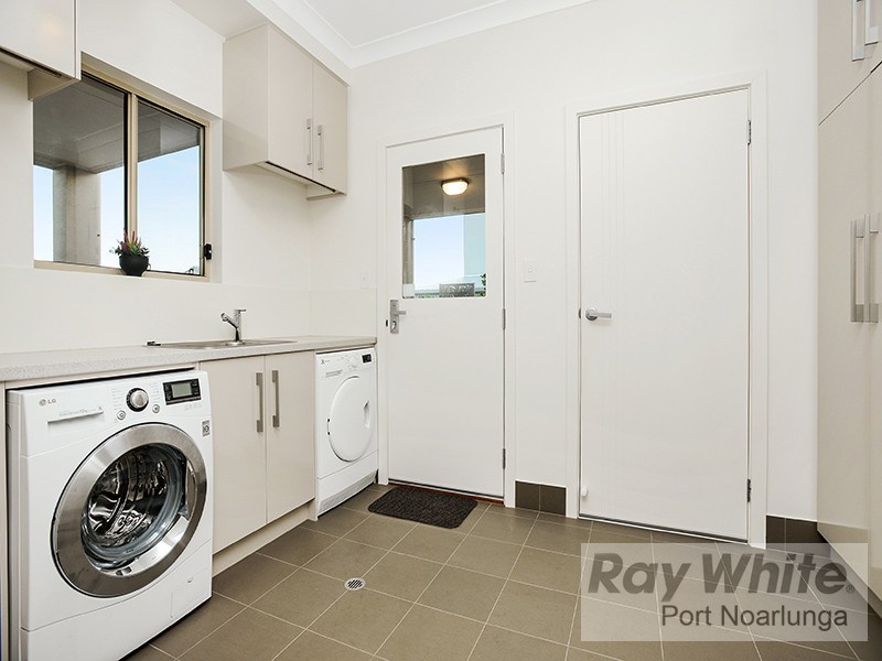 102 Excelsior Parade, Hindmarsh Island SA 5214