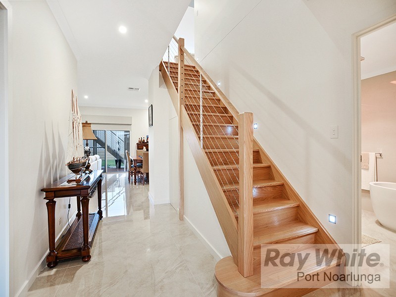 102 Excelsior Parade, Hindmarsh Island SA 5214