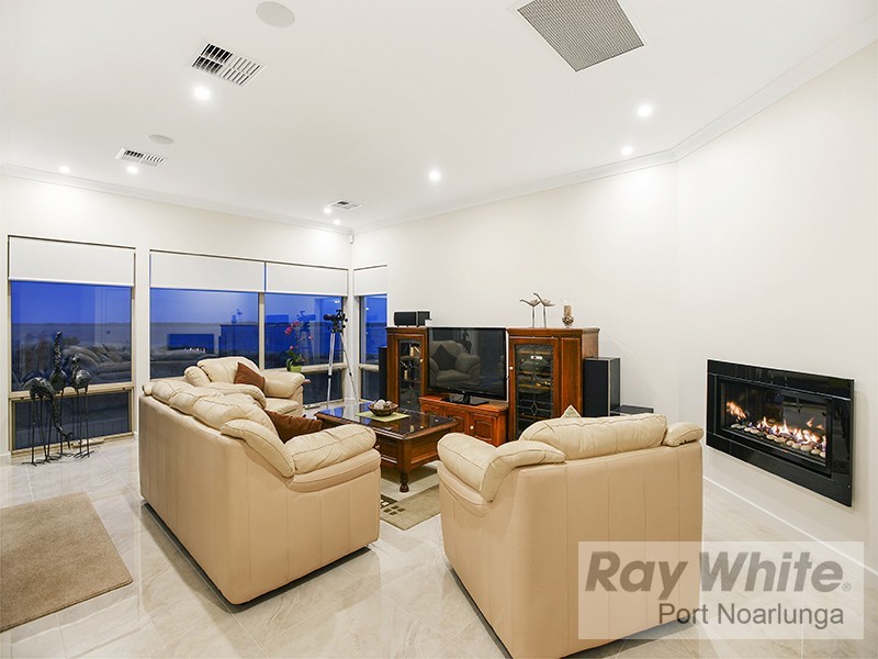 102 Excelsior Parade, Hindmarsh Island SA 5214