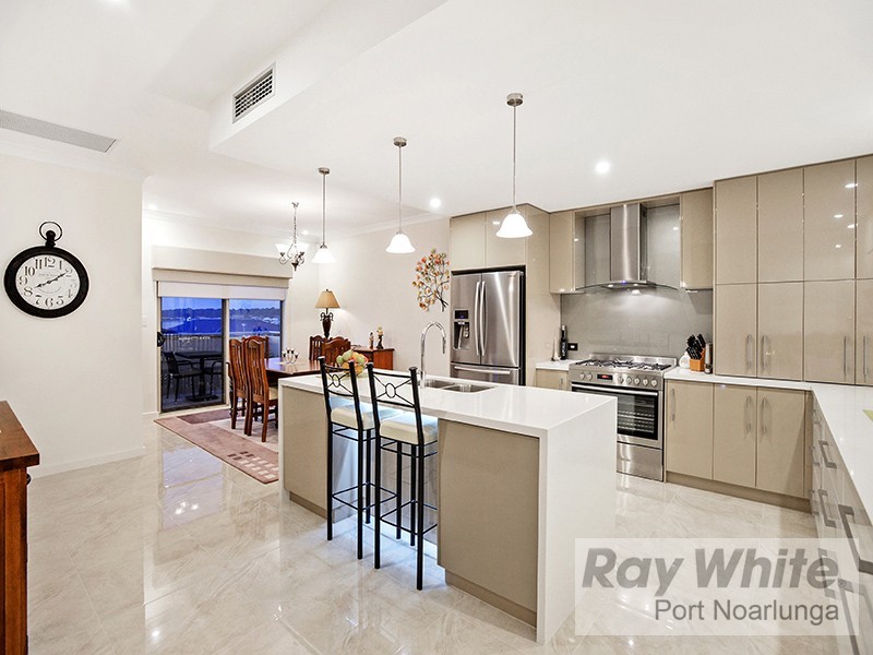 102 Excelsior Parade, Hindmarsh Island SA 5214