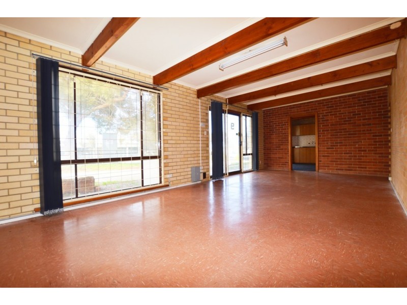 Unit 1, 9 Waddikee Road, Lonsdale SA 5160