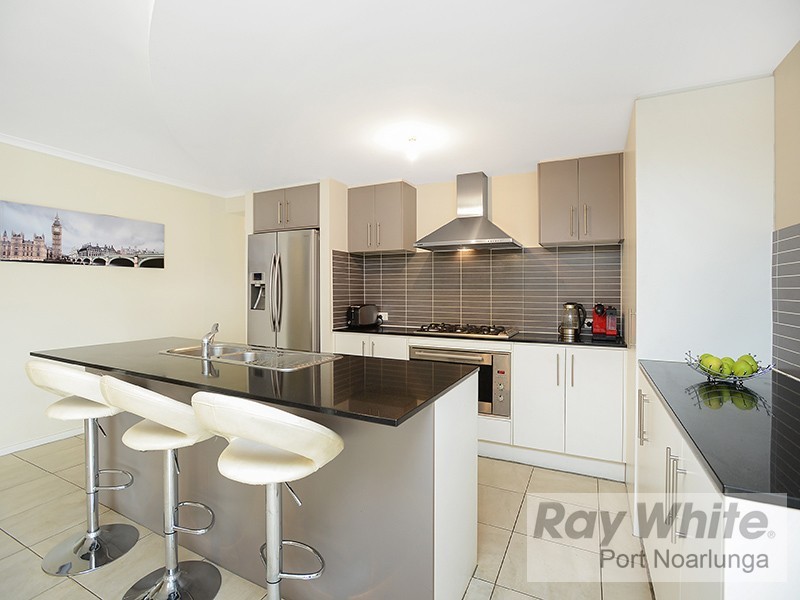 22 Arkle Place, Woodcroft SA 5162