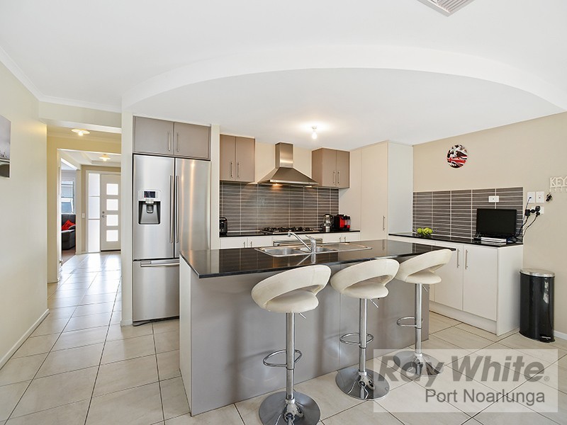 22 Arkle Place, Woodcroft SA 5162