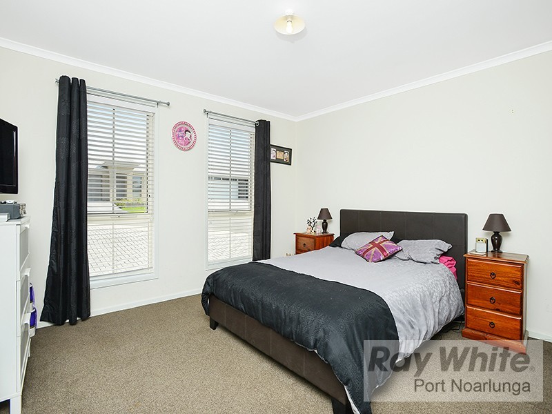 22 Arkle Place, Woodcroft SA 5162