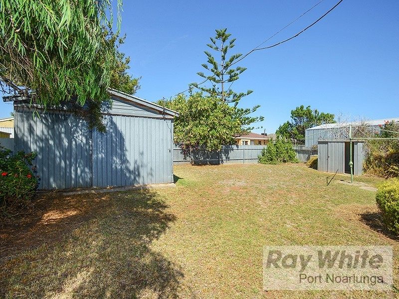 28 Fremantle Road, Port Noarlunga South SA 5167