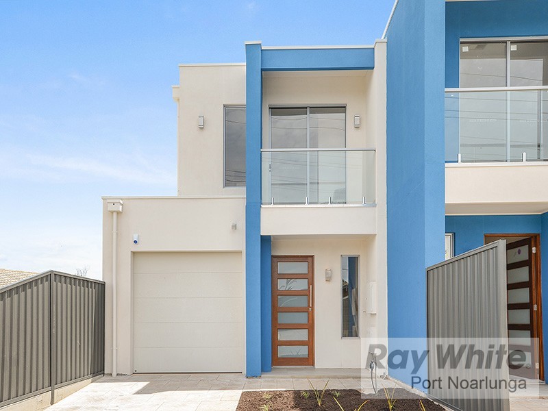 77 Kalgoorlie Avenue, Port Noarlunga South SA 5167