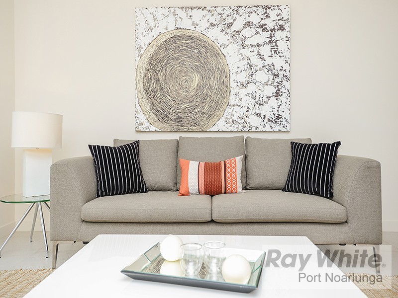 77 Kalgoorlie Avenue, Port Noarlunga South SA 5167