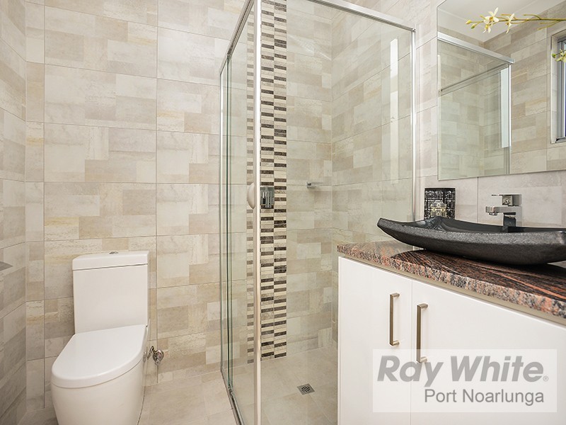 77 Kalgoorlie Avenue, Port Noarlunga South SA 5167