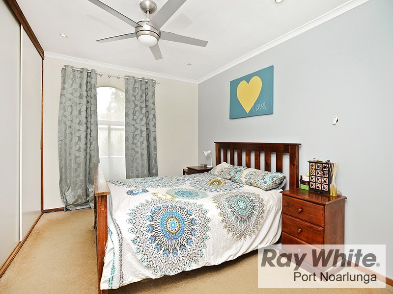 8 Cliff Avenue, Port Noarlunga South SA 5167
