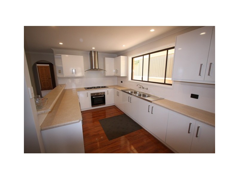 35 Kurrambi Crescent, Hallett Cove SA 5158