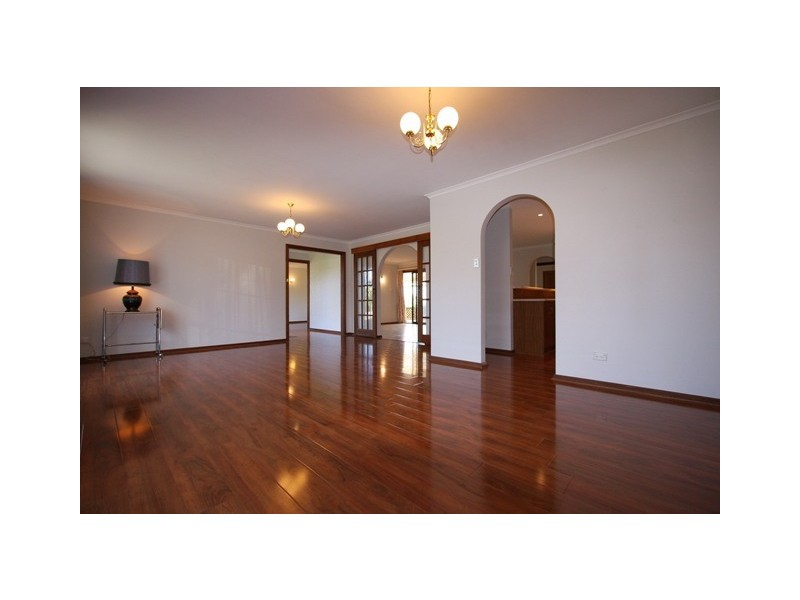 35 Kurrambi Crescent, Hallett Cove SA 5158