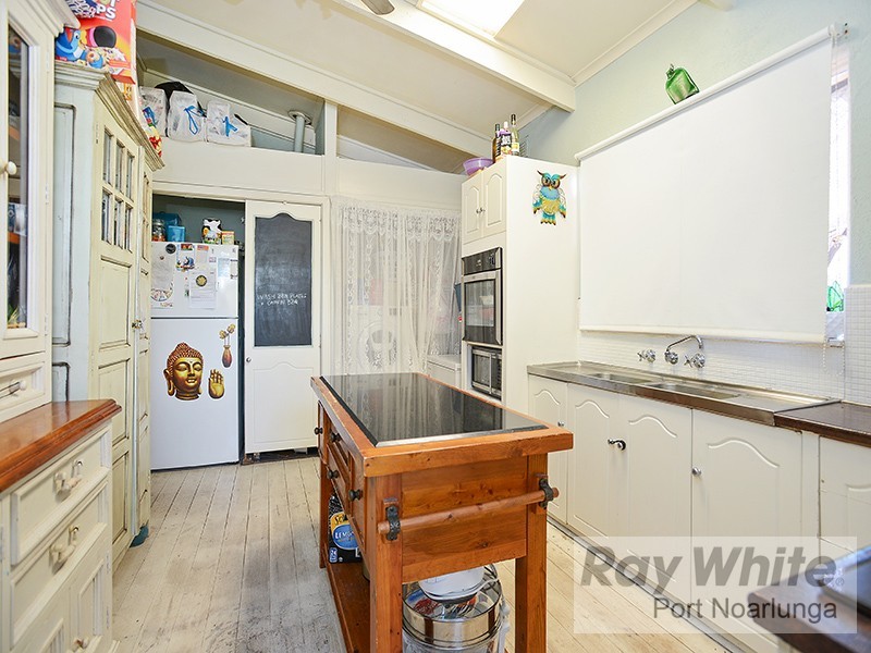 28 McKay Avenue, Christies Beach SA 5165