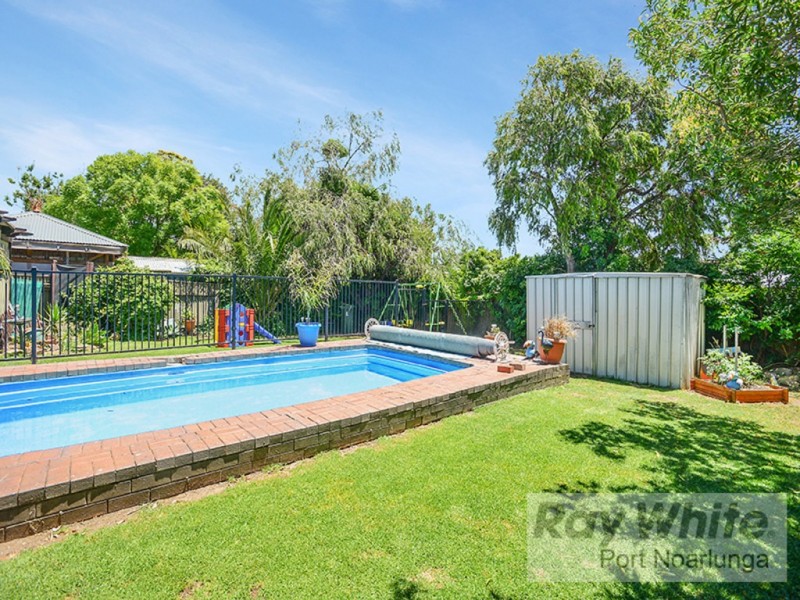 28 McKay Avenue, Christies Beach SA 5165