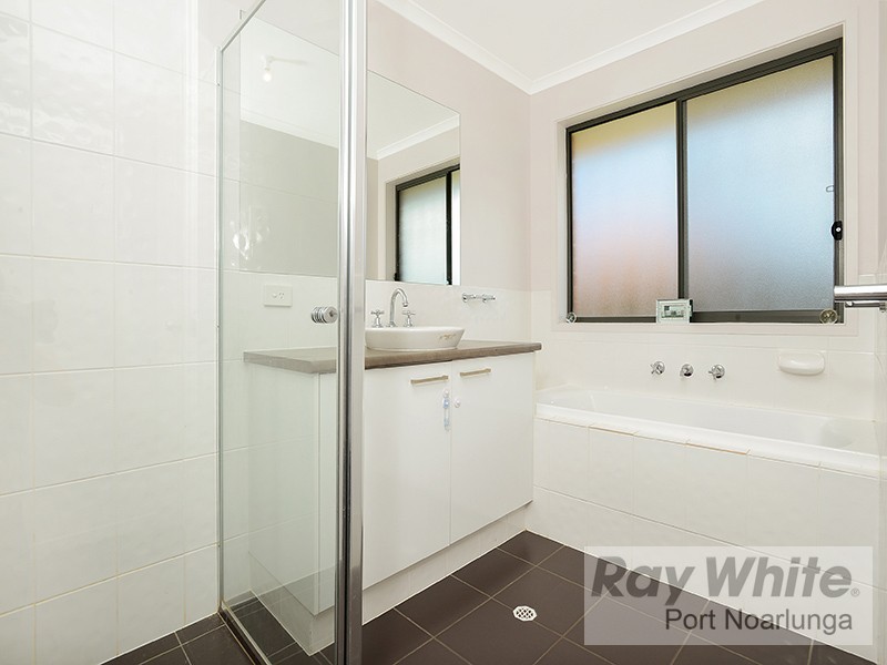 11 Manly Court, Seaford Rise SA 5169